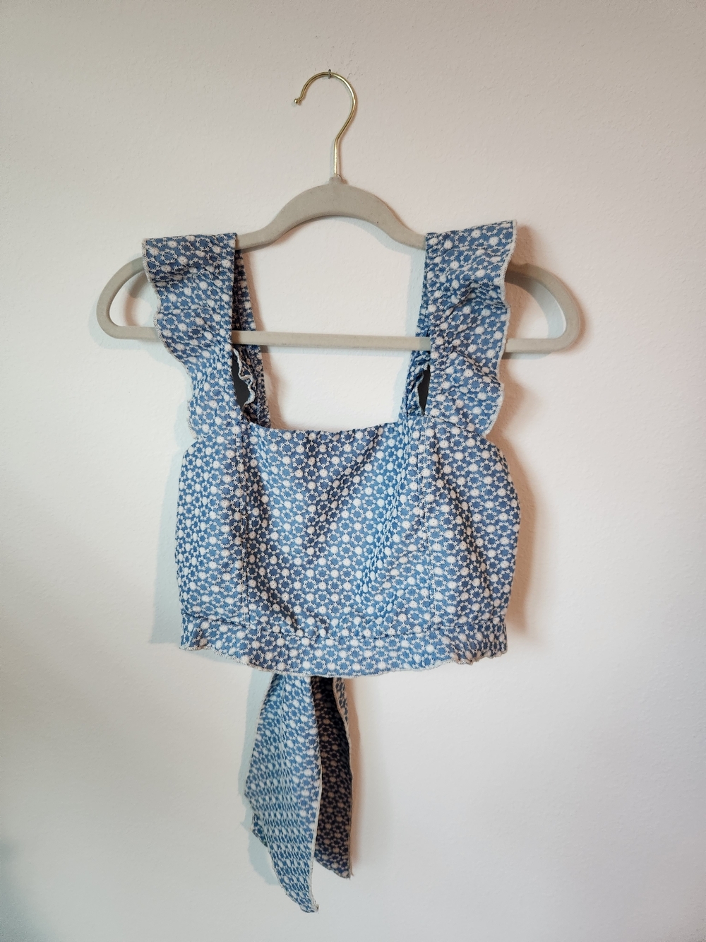 Kirious Los Angeles Blue Eyelet Ruffle Tie Crop Top
